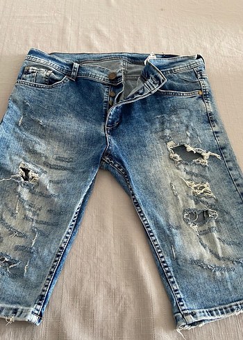 Parlak Mavi Yırtık Mini Denim Erkek Şort - Görsel 3