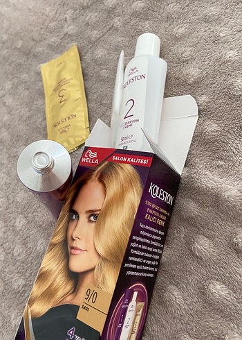 Wella Wella Koleston Intense Saç Boyası 9/0 Sarı