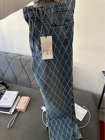 Zara taşlı pantolon