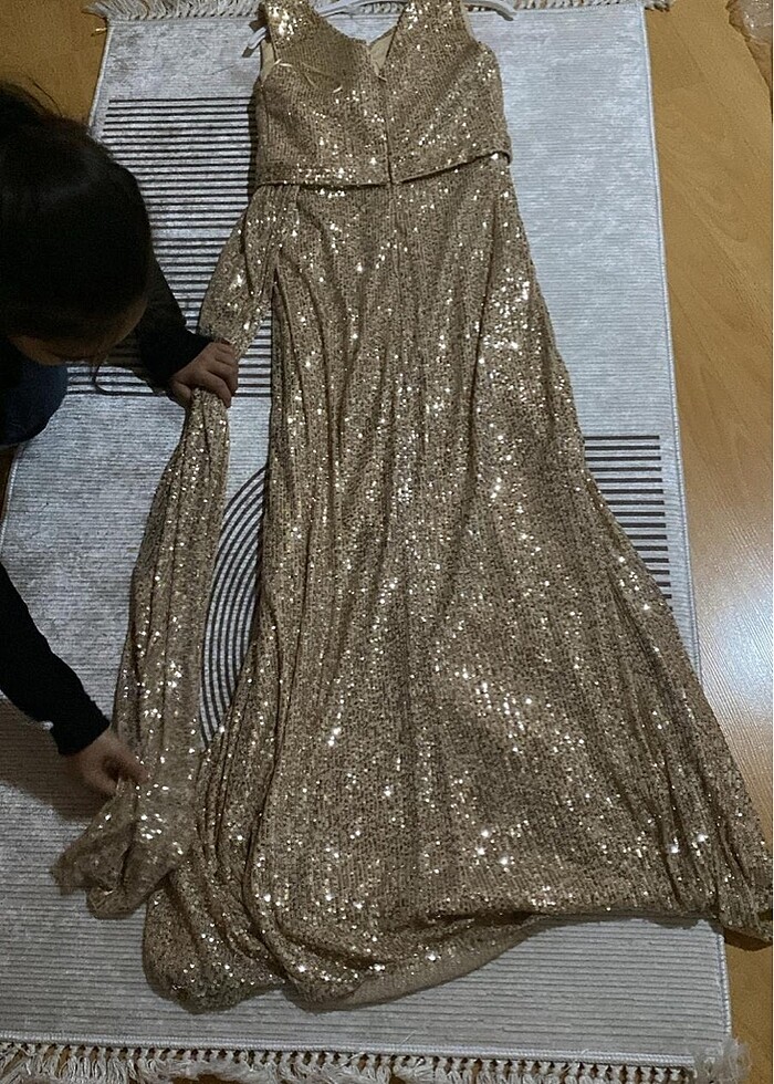 Kruvaze Yaka Pullu Abiye Elbise - Görsel 3