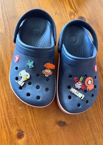 Crocs ürünü