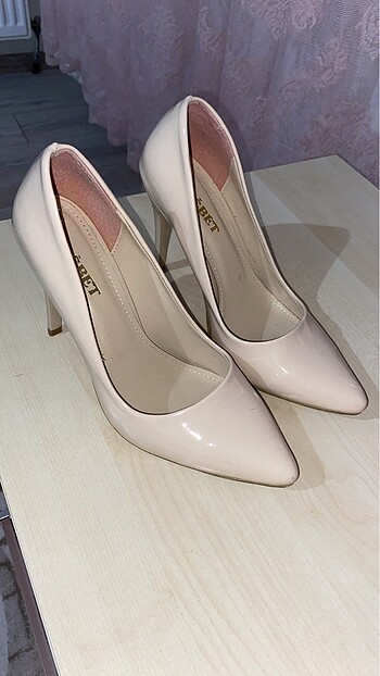 Krem stiletto