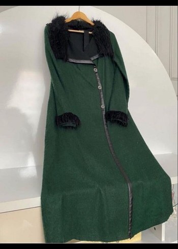 Kürk Detaylı Yeşil Kadın Uzun Kaban - Görsel 5
