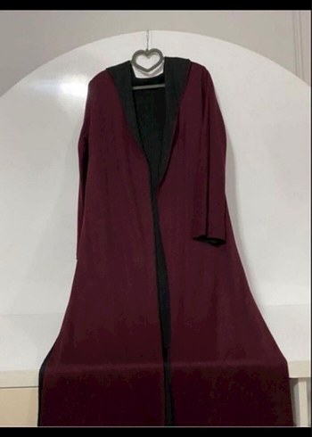 Bordo Uzun Kadın Kaban Siyah Yaka Detaylı - Görsel 4