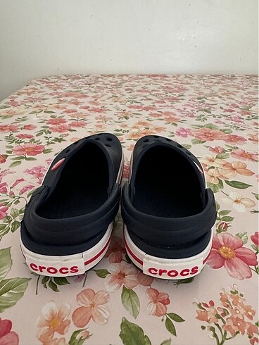 23 Beden Crocs terlik