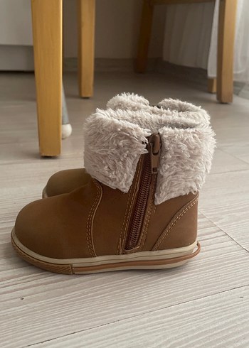 LC Waikiki Kız bebek bot