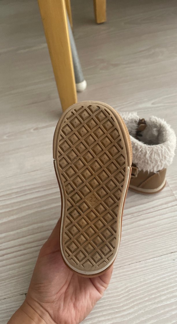 Kız bebek bot - Görsel 3