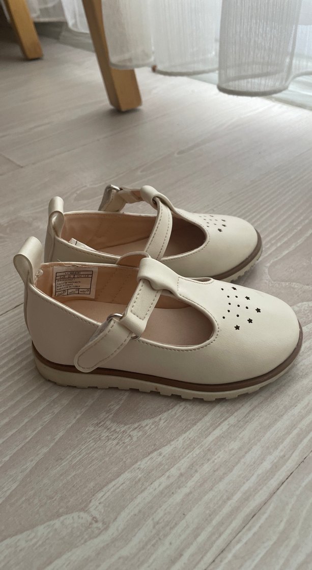 Kız Çocuk Beyaz Tokalı Bale Ayakkabısı - Görsel 2