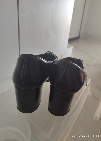 rugan siyah topuklu ayakkabı - Görsel 3