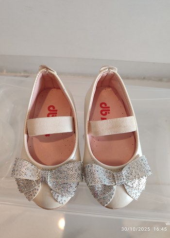 Beyaz Fiyonklu Kız Çocuk Babet Ayakkabı - Görsel 2