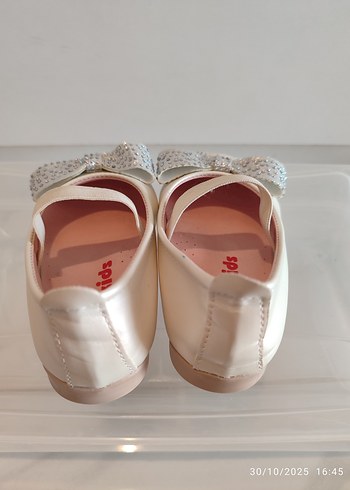 Beyaz Fiyonklu Kız Çocuk Babet Ayakkabı - Görsel 4