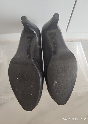 Derimod Siyah Stiletto Topuklu Klasik Kadın Ayakkabısı - Görsel 5