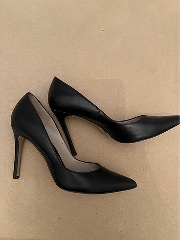 37 Beden siyah Renk Siyah Stiletto