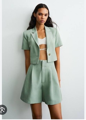Zara keten karışımlı kısa kollu blazer ve yüksek bel şort takım