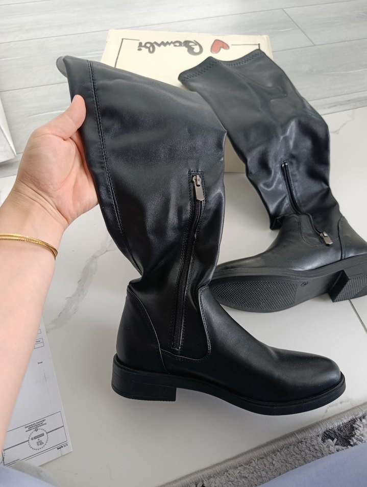 Kadın Siyah Fermuarlı Topuklu Çizme - Görsel 3