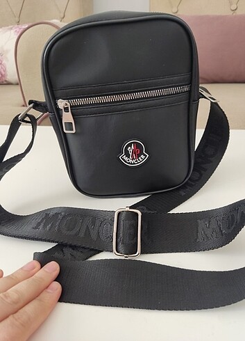 Moncler siyah renk unisex çanta  - Görsel 4