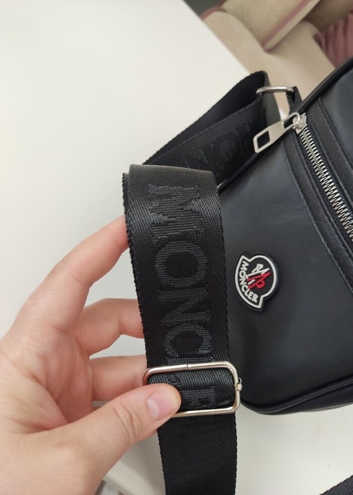 Moncler siyah renk unisex çanta  - Görsel 5