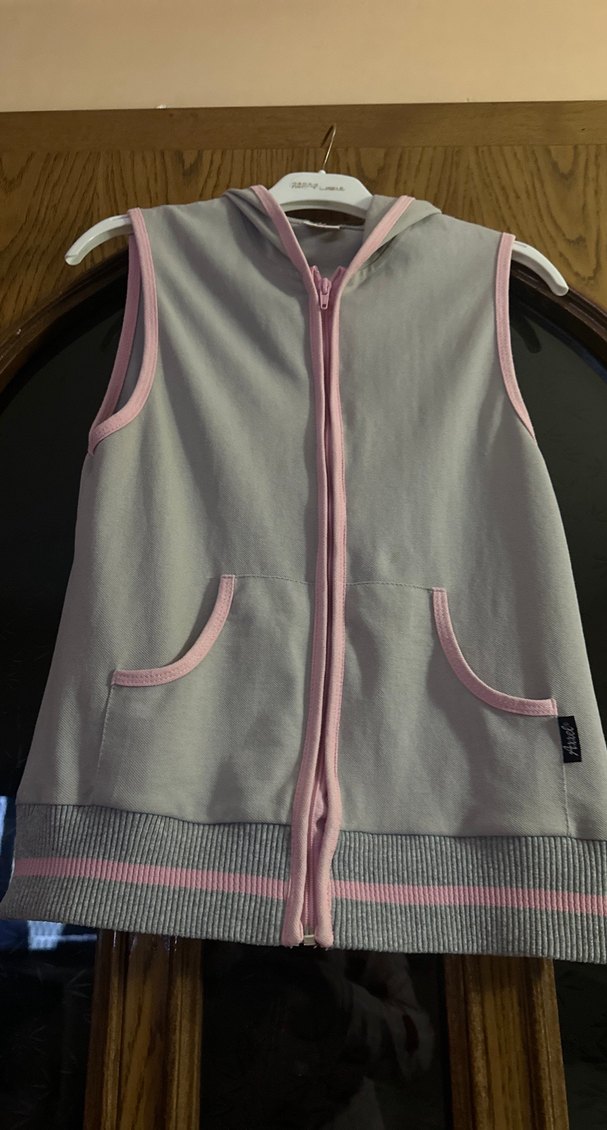 Kız Çocuk Gri Kapüşonlu Fermuarlı Yelek - Görsel 3