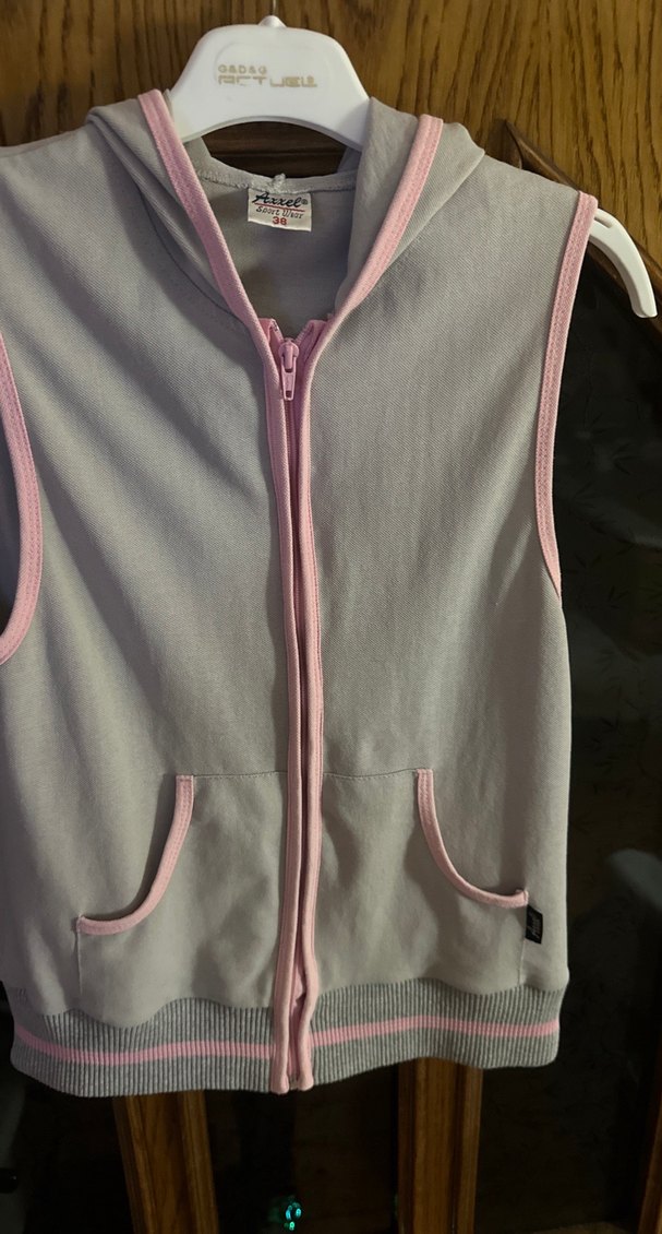 Kız Çocuk Gri Kapüşonlu Fermuarlı Yelek - Görsel 2