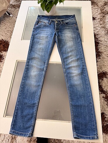 Levis 27 beden