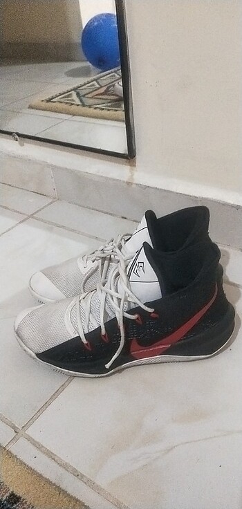 Orjinal koşu basketbol ayakkabısı...