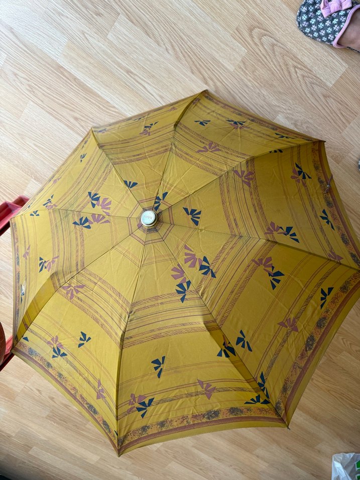 Sarı Pileli Kadın Şemsiye - Görsel 3