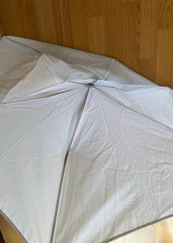 Beyaz Pilili Kadın Şemsiye - Görsel 4