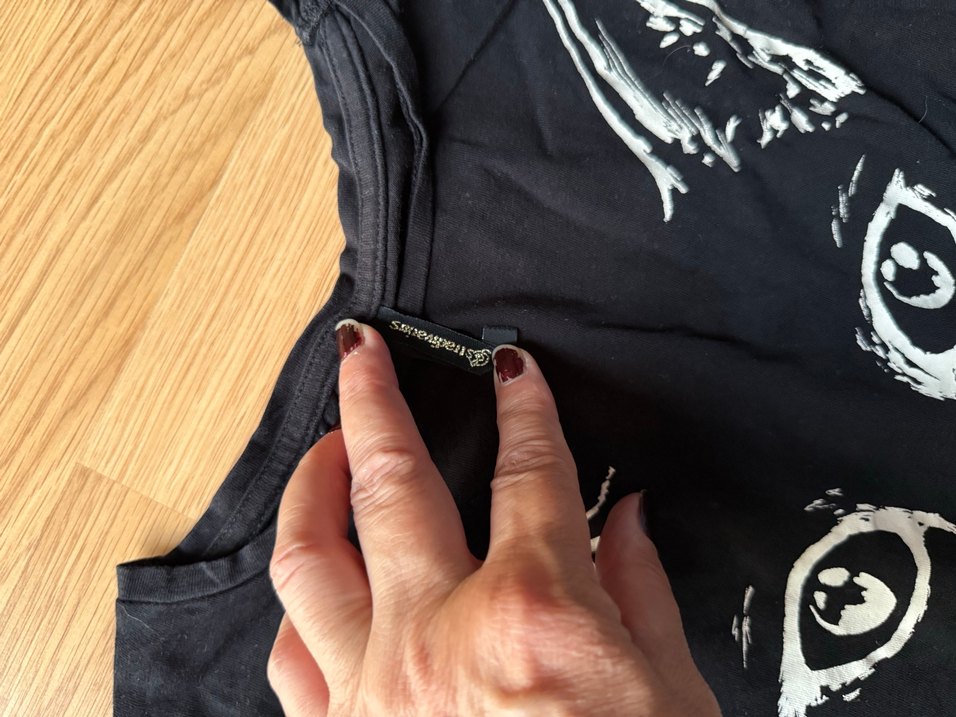 Siyah Gotik Desenli Kedi Baskılı Tişört - Görsel 2