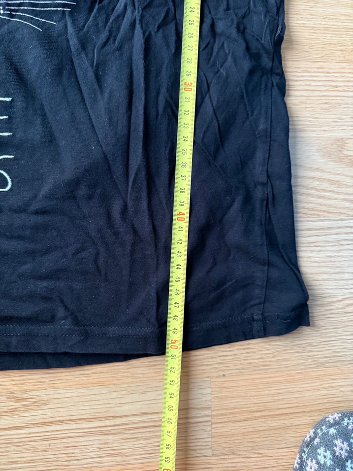 Siyah Gotik Desenli Kedi Baskılı Tişört - Görsel 4