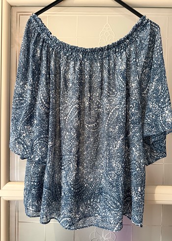 Drapeli Mavi Batik Desenli Kadın Bluz