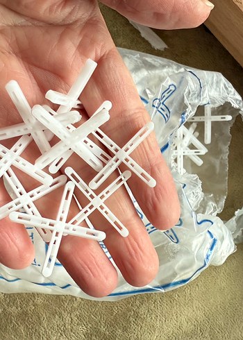 Pastel Beyaz Seramik Derz Artıları 500 Adet - Görsel 2