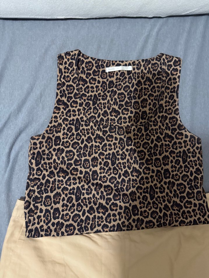 Dantel Detaylı Bej dantel Şort - Görsel 2