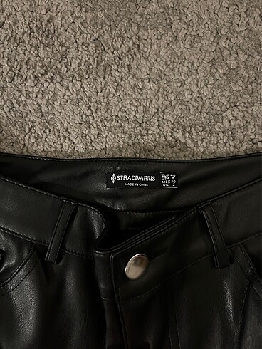 40 Beden Stradivarius Deri Pantolon