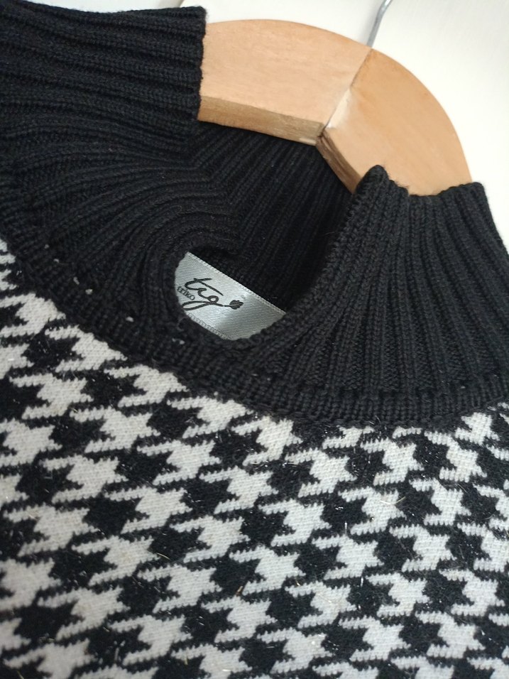 tığ triko Kazayağı Desenli Boğazlı Kadın Triko - Görsel 3