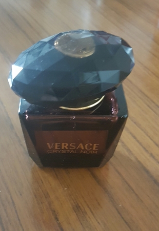 versace crystal noir parfum 30ml 5ml kadar kullanıldı. çok kalı