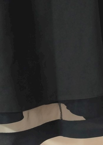 V Yaka Siyah Midi Elbise - Görsel 3