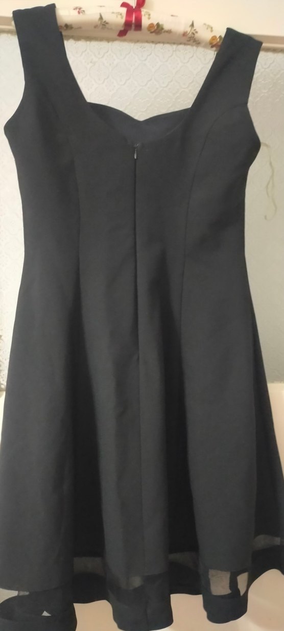 V Yaka Siyah Midi Elbise - Görsel 2