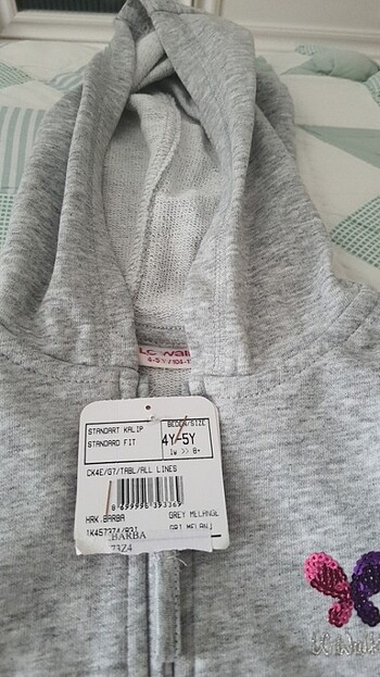 LC Waikiki Kiz cocugu kapsonlu swetshrt