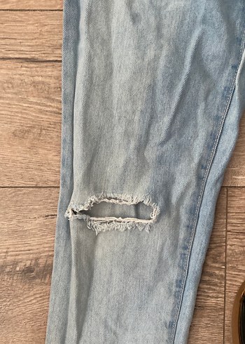 10 Yaş Beden mavi Renk Mom kesim Yırtık Detaylı Rahat Kesim kız çocuk Kot Pantolon