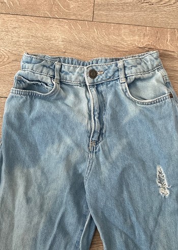 10 Yaş Beden Mom kesim Yırtık Detaylı Rahat Kesim kız çocuk Kot Pantolon