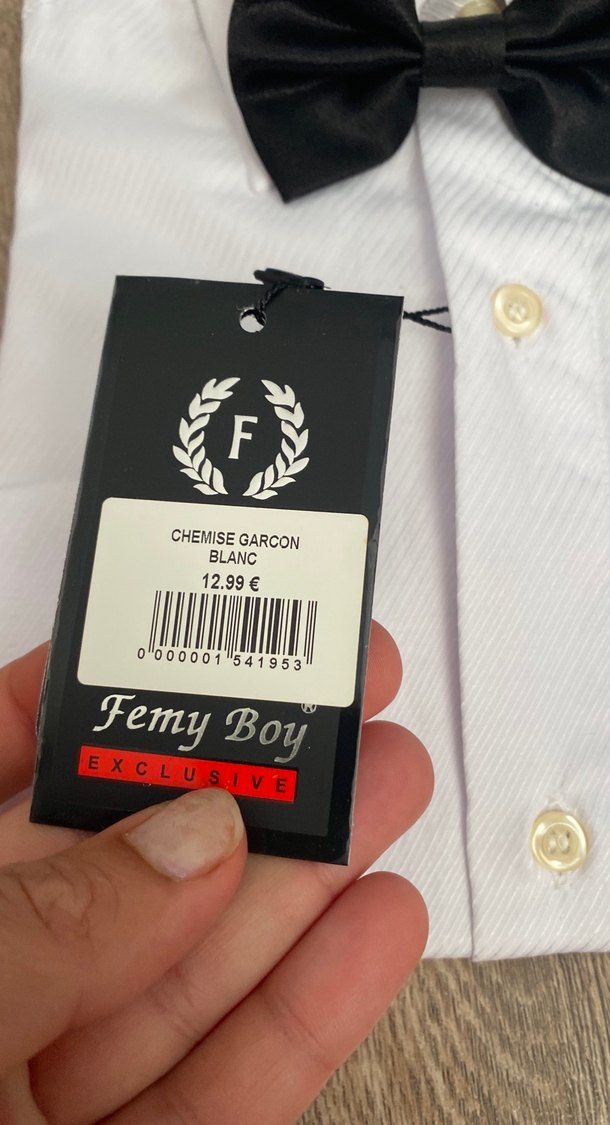 Düğmeli Siyah Papyonlu Beyaz Çocuk Gömleği - Görsel 3