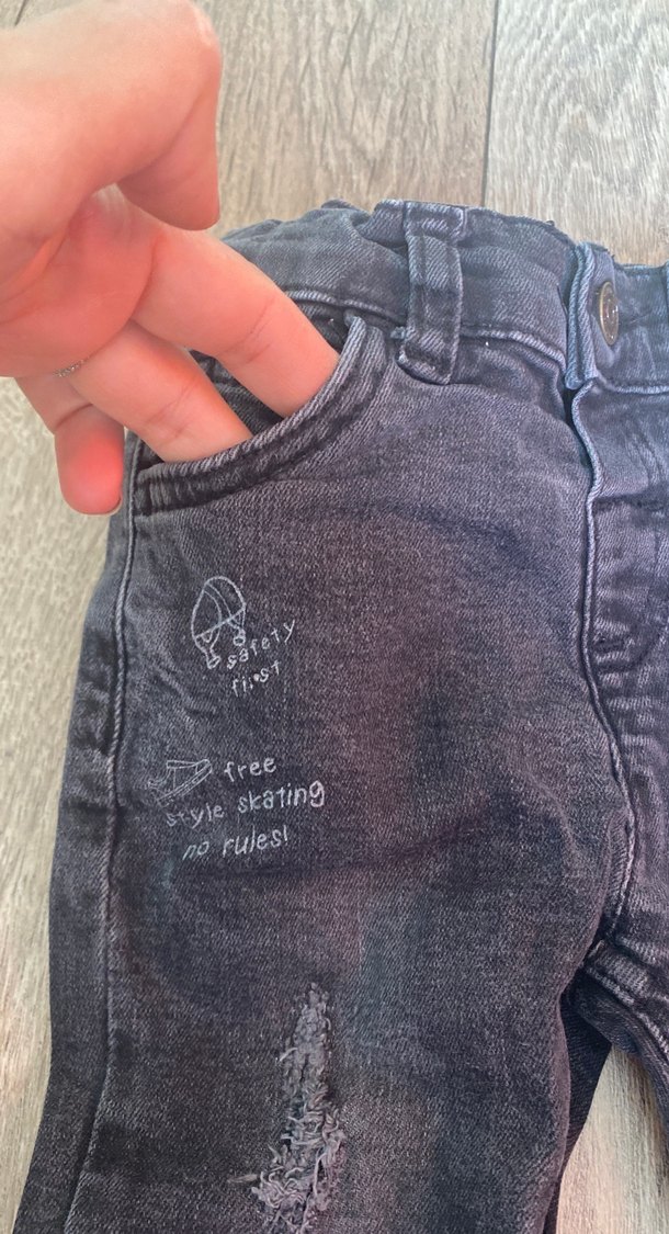 Gri Nakışlı Rahat Kesim Erkek Çocuk Kot Pantolon - Görsel 2