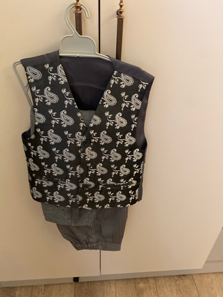 Düğmeli Koyu Kahverengi Erkek Çocuk Yelek Takım - Görsel 4