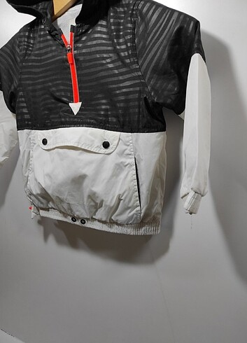 Zara. Çocuk sweatshirt