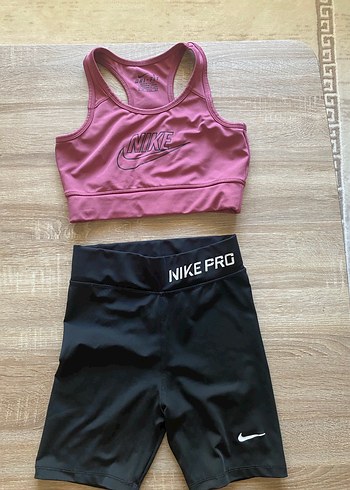 Nike Kadın Pembe Sporcu Sütyeni ve Siyah Şort - Görsel 2