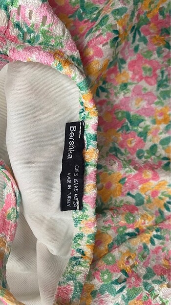 xs Beden Bershka Mini Çiçekli Elbise