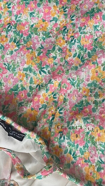 xs Beden çeşitli Renk Bershka Mini Çiçekli Elbise