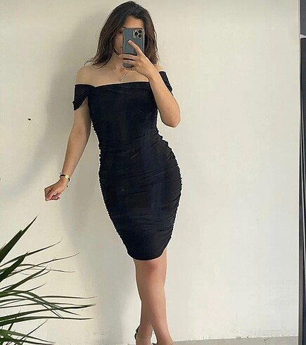 Siyah Drapeli Mini Elbise
