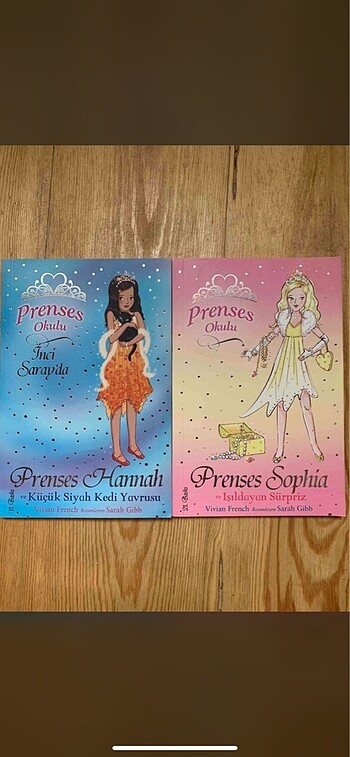 İki kitap bir arada