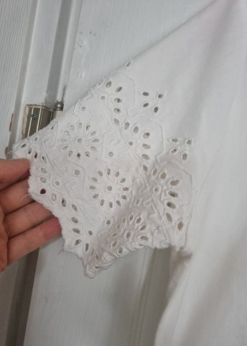 Dantel Detaylı Beyaz Kadın Bluz - Görsel 3